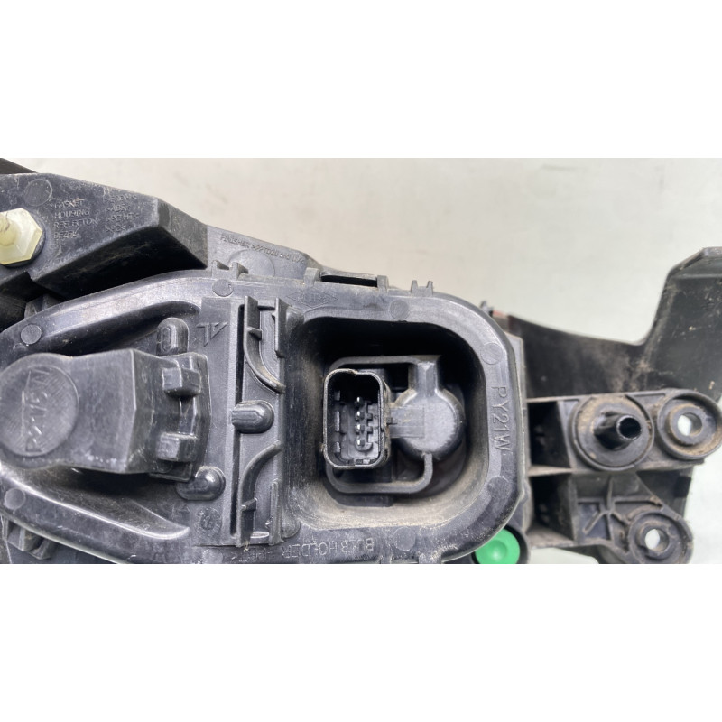 Feu arriere principal droit (feux) RENAULT CLIO 4 Photo n°3