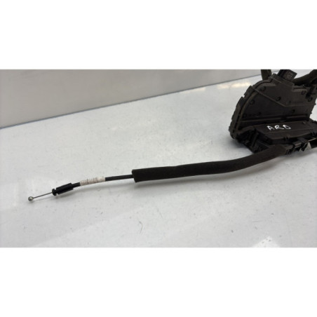 Serrure arriere droit RENAULT CLIO 4