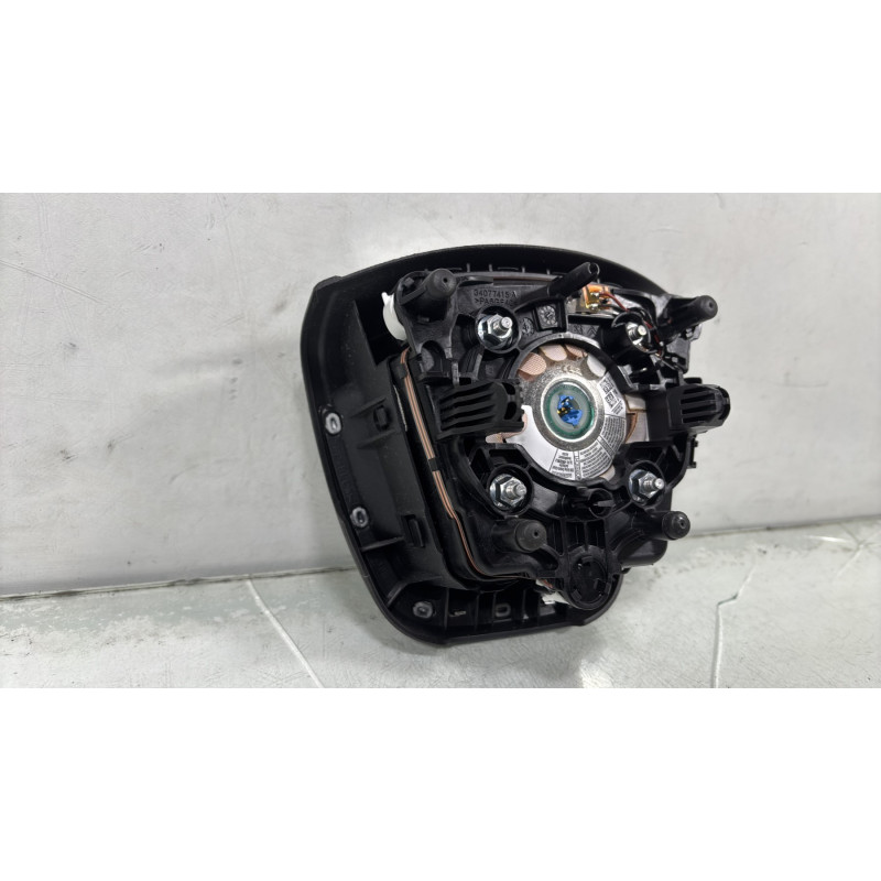 Air bag conducteur PEUGEOT 508 1 SW Photo n°3