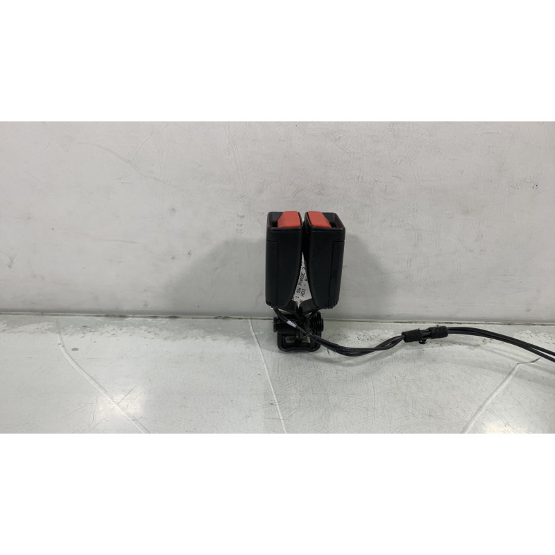 Attache ceinture arriere gauche PEUGEOT 508 1 SW Photo n°1