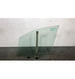 Vitre avant droit PEUGEOT 208 1