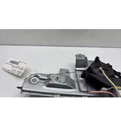 Leve vitre electrique avant droit PEUGEOT 208 1