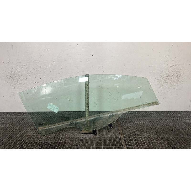 Vitre avant droit KIA RIO 3 Photo n°1