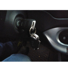 Pivot de moyeu avant gauche KIA RIO 3