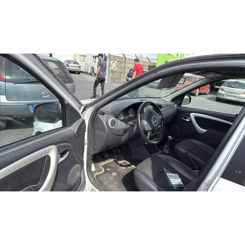 Feu arriere stop central DACIA LOGAN MCV 1 Photo n°15
