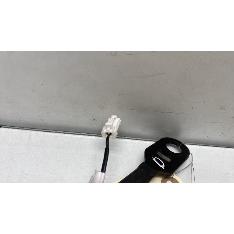 Attache ceinture avant droit CITROEN C3 3 SOCIETE Photo n°3