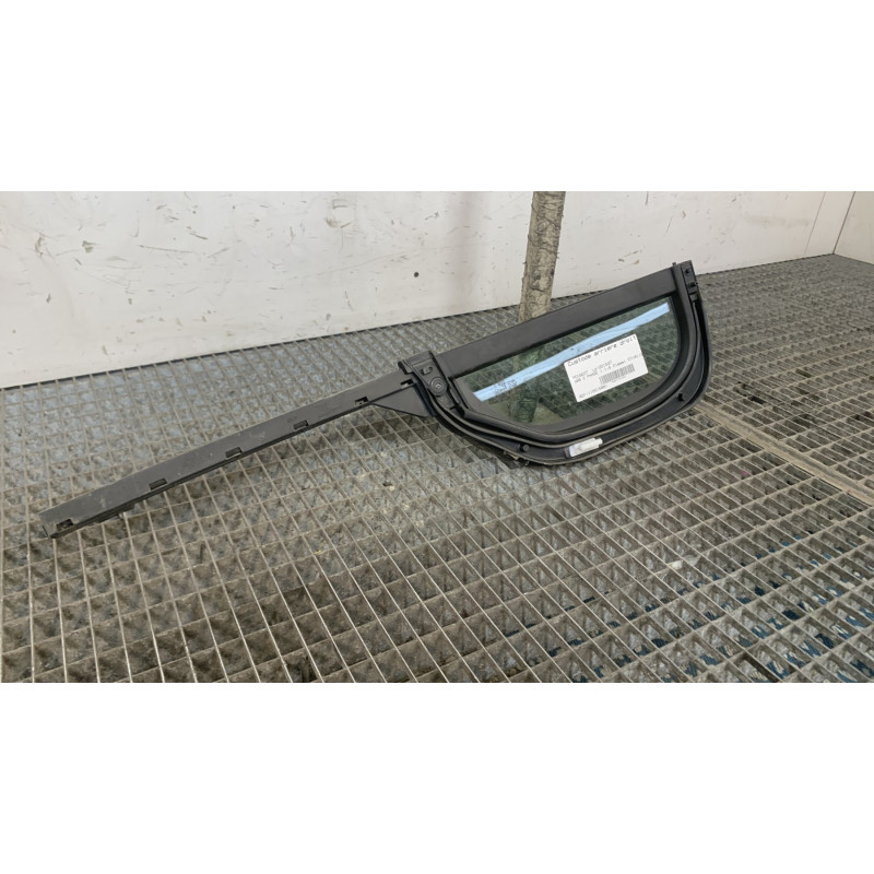 Custode arriere droit (porte) PEUGEOT 308 2 Photo n°3