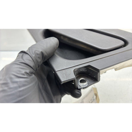 Poignee porte arriere droit RENAULT CLIO 4
