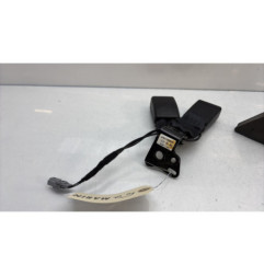 Attache ceinture arriere gauche RENAULT CLIO 4