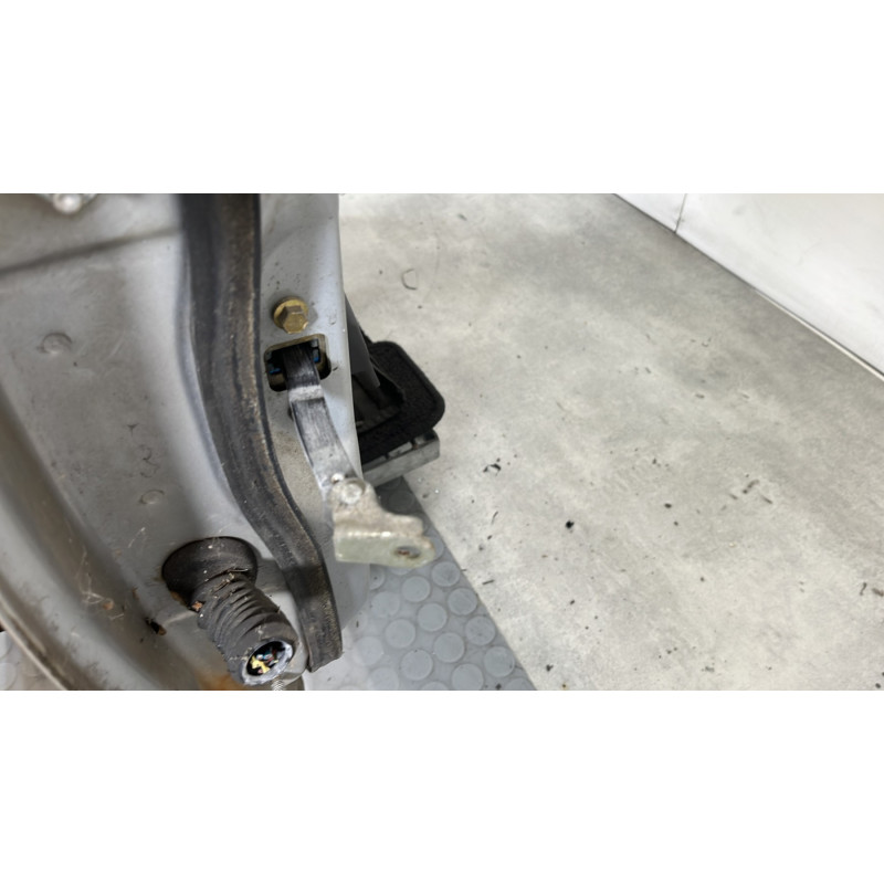 Porte avant droit NISSAN MICRA 3 Photo n°4