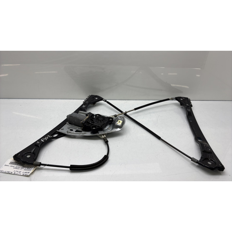 Leve vitre electrique avant droit MERCEDES CLASSE C 203 COUPE SPORT Photo n°1