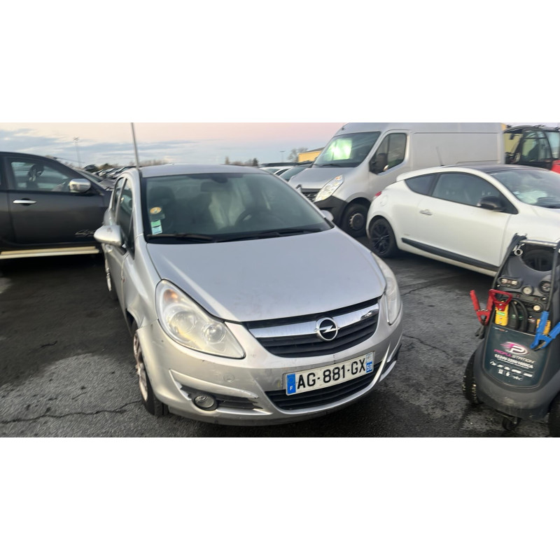 Capot OPEL CORSA D Photo n°17