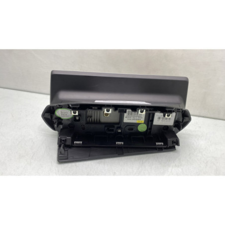 Ecran GPS PEUGEOT 208 2