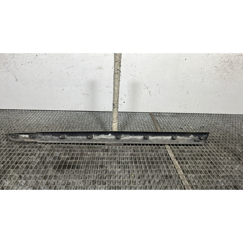 Baguette de porte avant droite RENAULT CLIO 2 CAMPUS Photo n°4