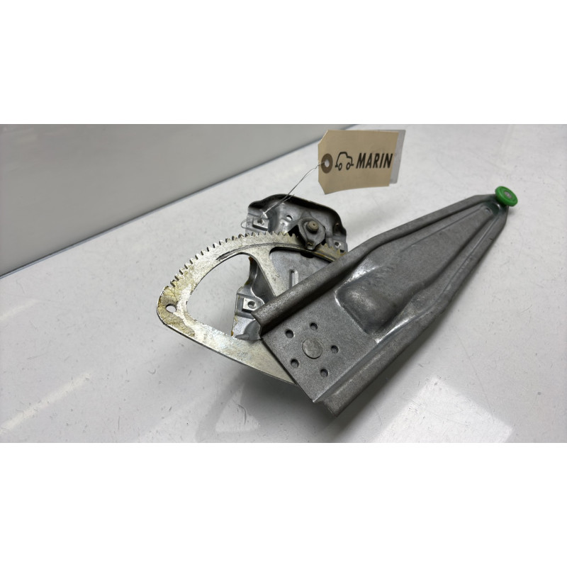 Leve vitre mecanique arriere droit TOYOTA YARIS 3 Photo n°4