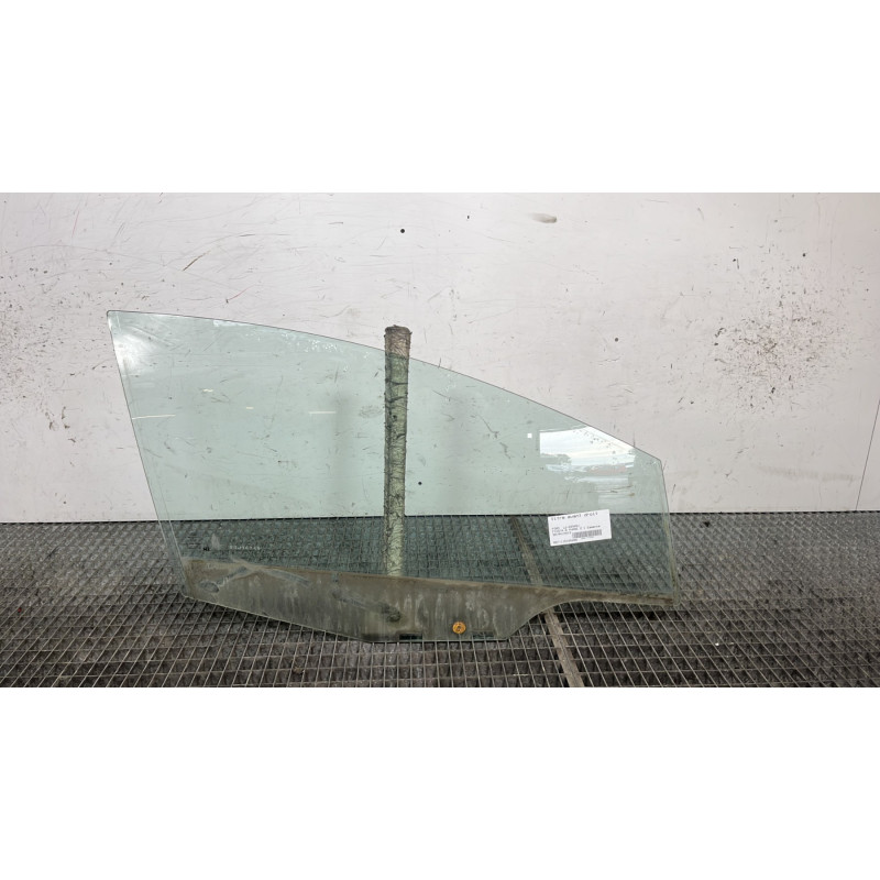 Vitre avant droit FORD FIESTA 6 Photo n°1