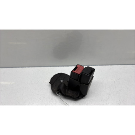 Attache ceinture arriere gauche RENAULT CLIO 2 Photo n°1