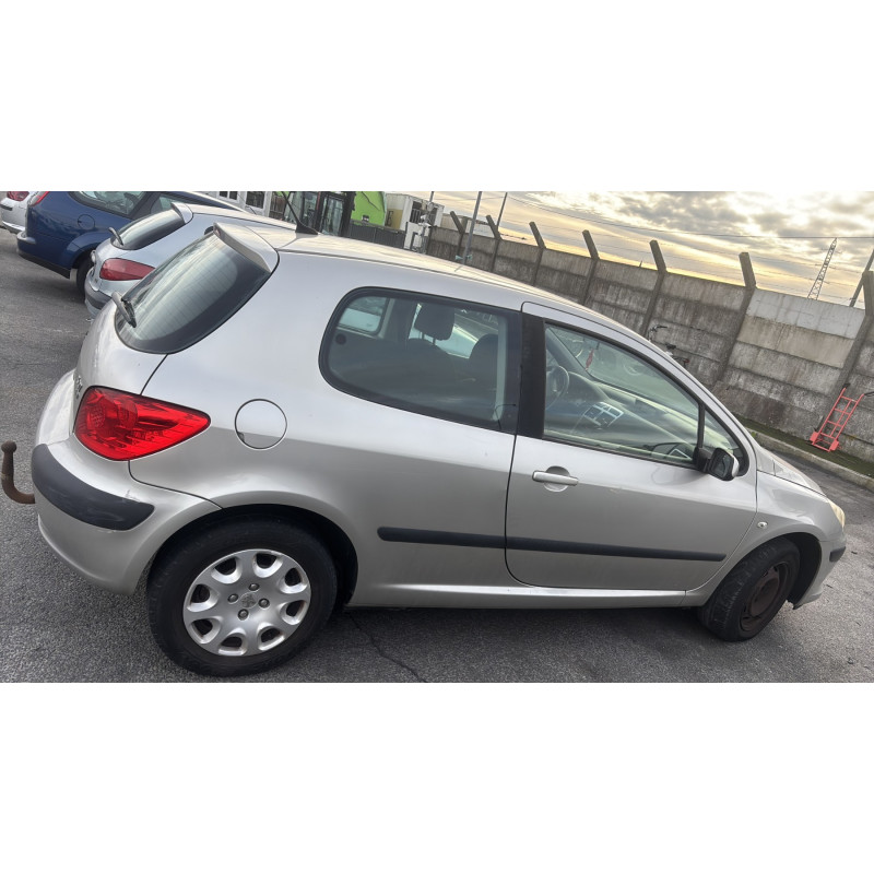 Pare choc arriere PEUGEOT 307 Photo n°15