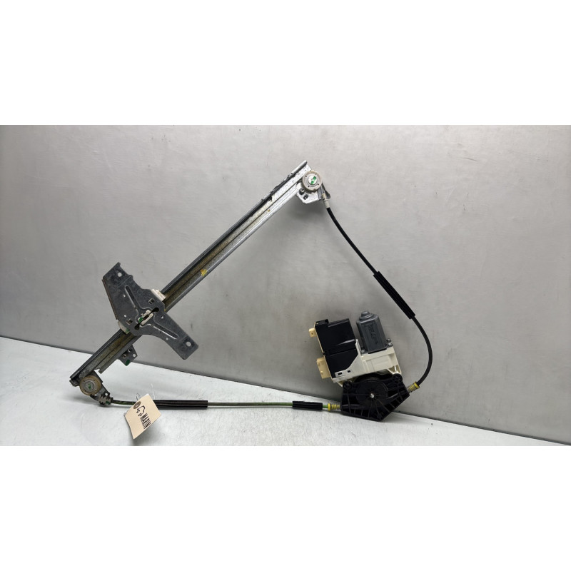 Leve vitre electrique avant droit PEUGEOT 307 Photo n°4