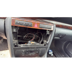 Serrure avant droit AUDI A4 1