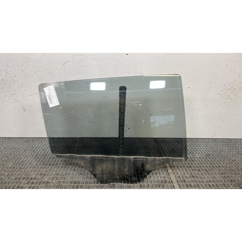 Vitre arriere droit PEUGEOT 2008 1 Photo n°1