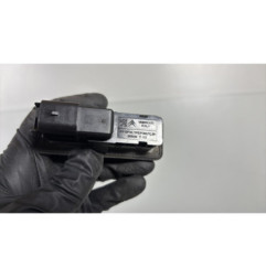 Bouton de coffre PEUGEOT 2008 1