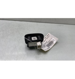 Interrupteur de leve vitre arriere droit PEUGEOT 2008 1