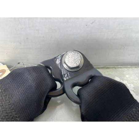Attache ceinture arriere droit DACIA SANDERO 2