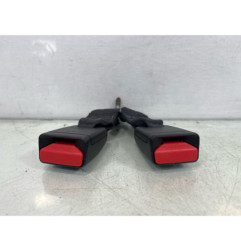 Attache ceinture arriere droit DACIA SANDERO 2