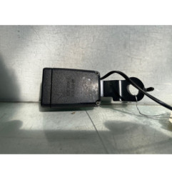 Attache ceinture avant gauche DACIA SANDERO 2