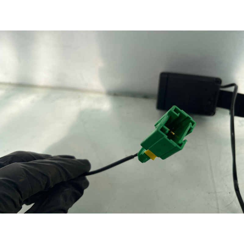 Attache ceinture avant gauche DACIA SANDERO 2 Photo n°3