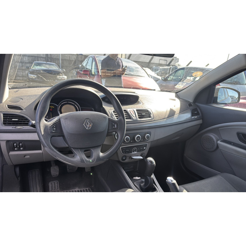 Pretensionneur de ceinture avant droit RENAULT MEGANE 3 Photo n°18