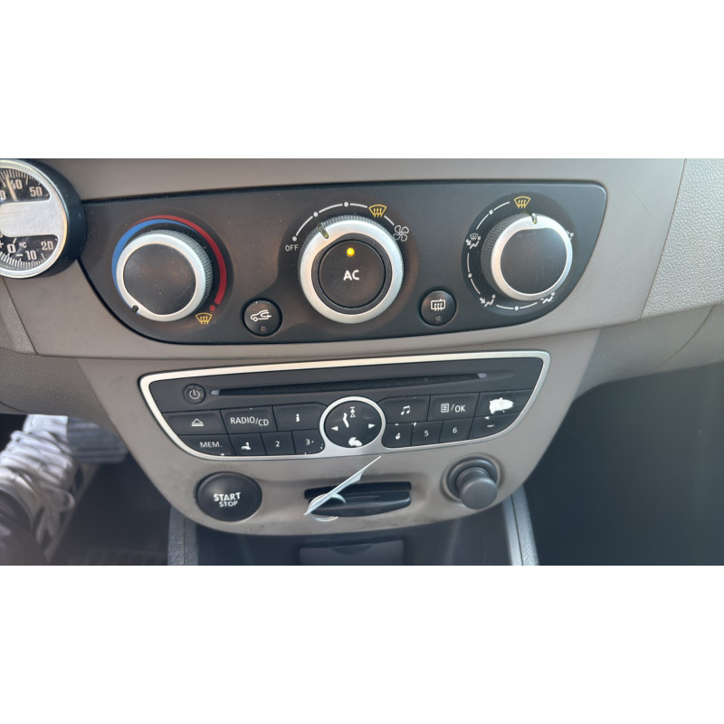 Pretensionneur de ceinture avant droit RENAULT MEGANE 3 Photo n°20