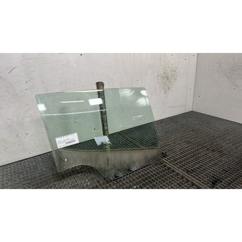 Vitre arriere droit RENAULT CLIO 4 Photo n°3