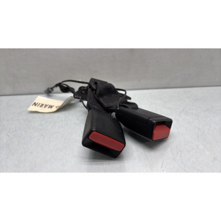 Attache ceinture arriere droit RENAULT CLIO 4 Photo n°1