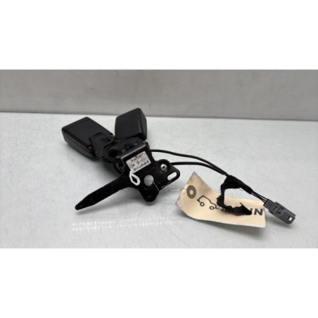 Attache ceinture arriere droit RENAULT CLIO 4