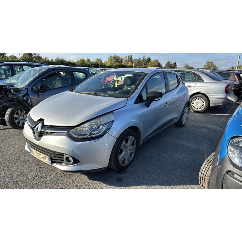 Pompe à carburant RENAULT CLIO 4 Photo n°17