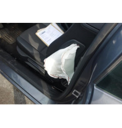 Bouton de coffre PEUGEOT 207