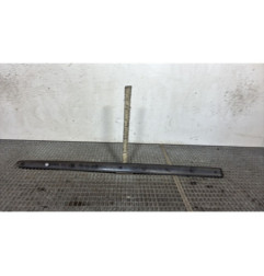 Baguette de porte avant gauche PEUGEOT 206+