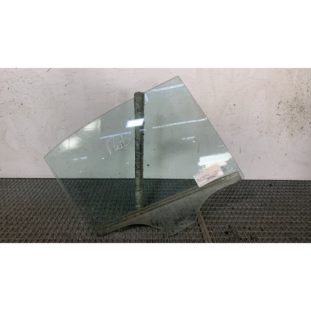 Vitre arriere droit BMW SERIE 3 E90 Photo n°1