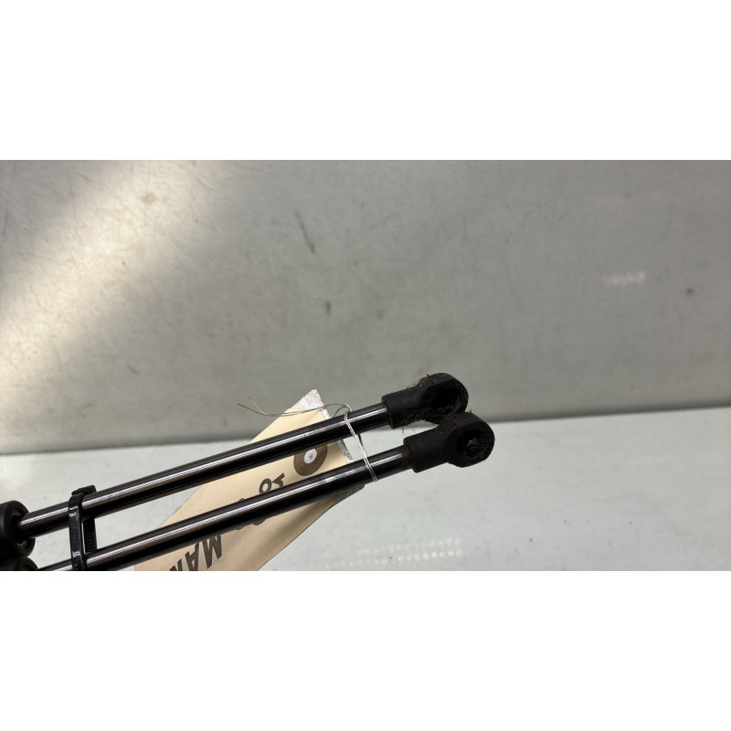 Verin de coffre BMW SERIE 3 E90 Photo n°3