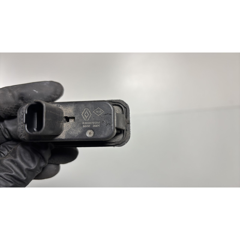 Bouton de coffre RENAULT CLIO 3 Photo n°4