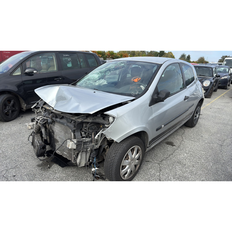 Bouton de coffre RENAULT CLIO 3 Photo n°5