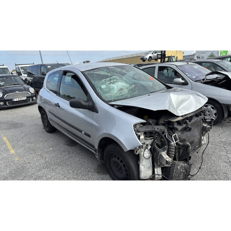 Bouton de coffre RENAULT CLIO 3 Photo n°6
