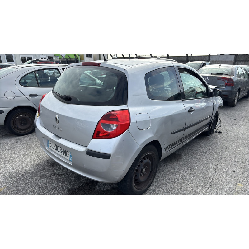 Bouton de coffre RENAULT CLIO 3 Photo n°7