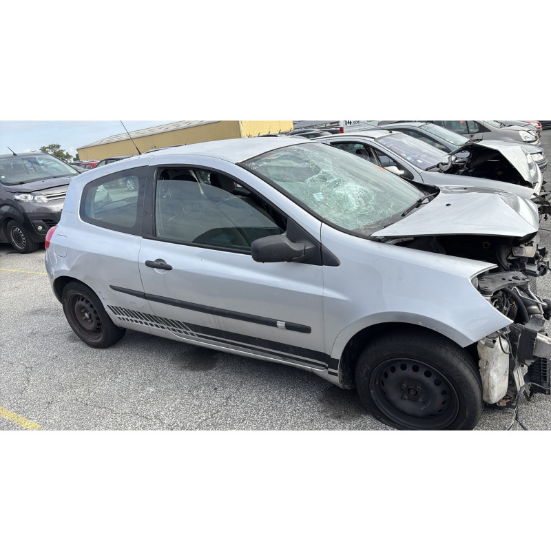 Bouton de coffre RENAULT CLIO 3 Photo n°11