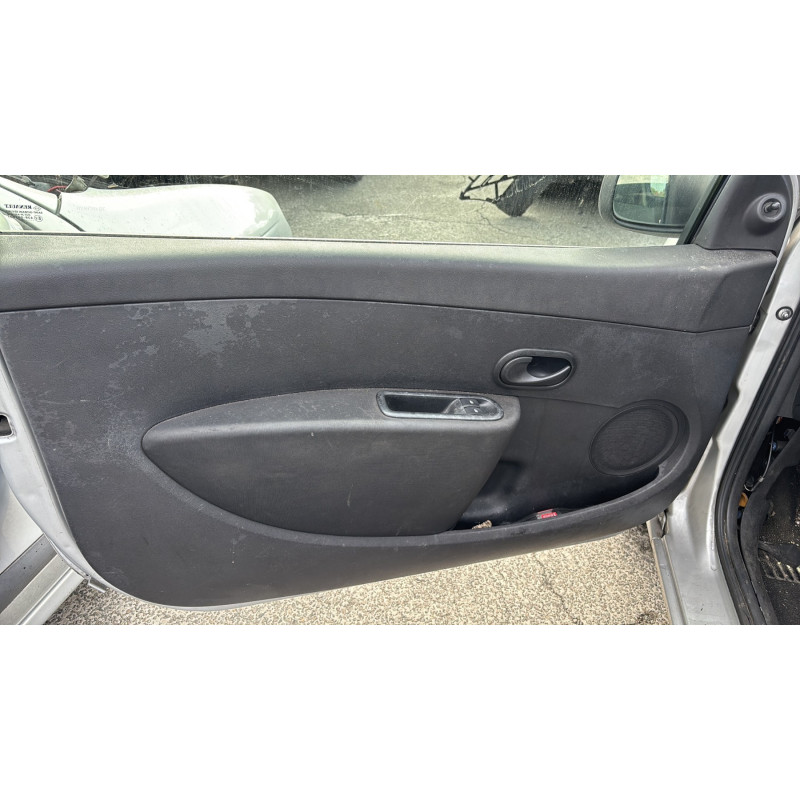 Bouton de coffre RENAULT CLIO 3 Photo n°13