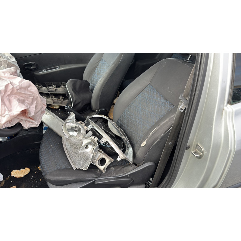 Bouton de coffre RENAULT CLIO 3 Photo n°16