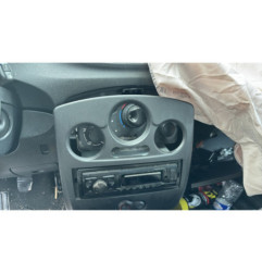Bouton de coffre RENAULT CLIO 3