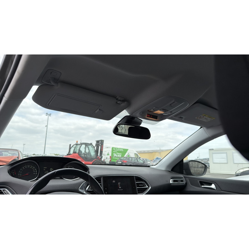 Feu arriere stop central PEUGEOT 308 2 Photo n°19